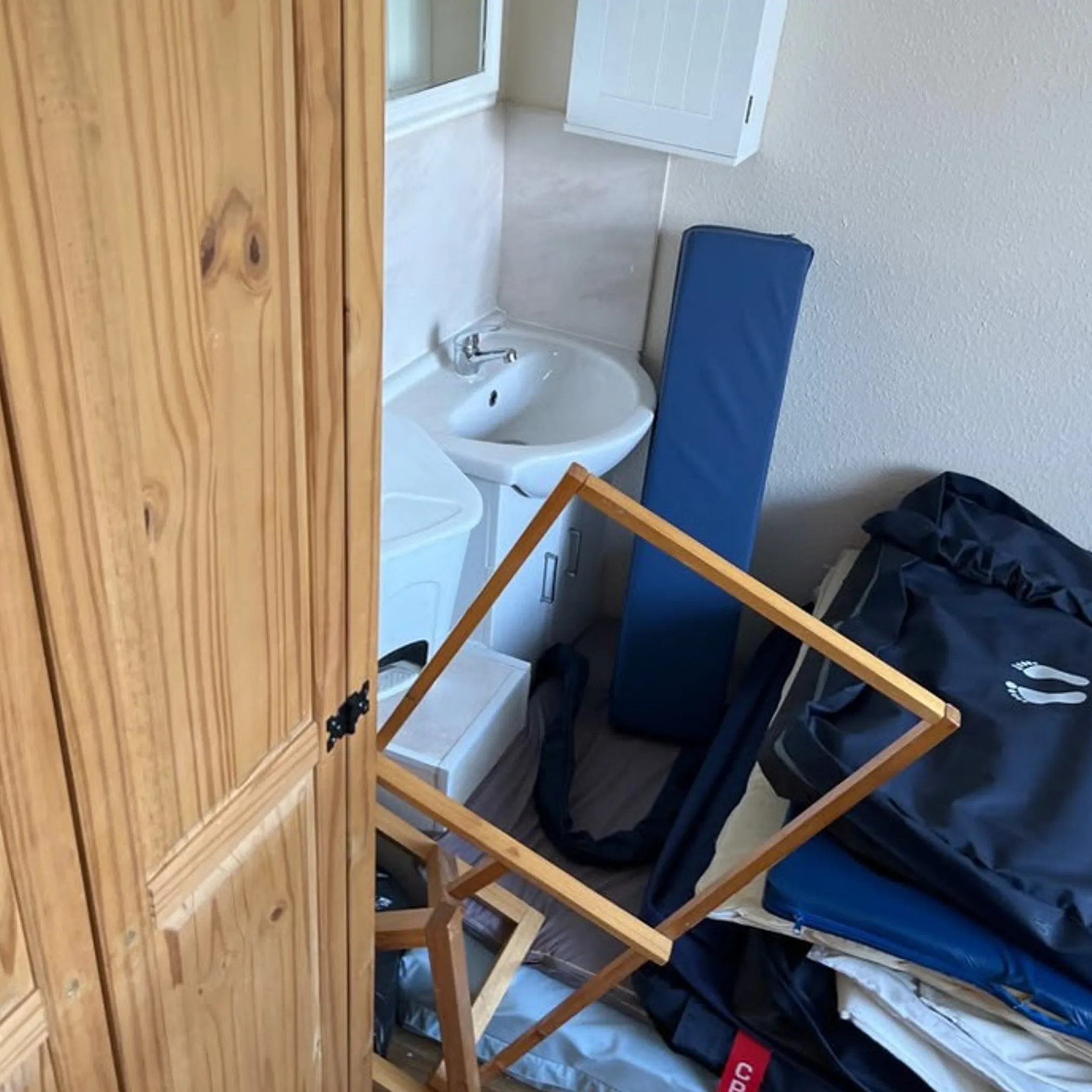 obstructed unused sink